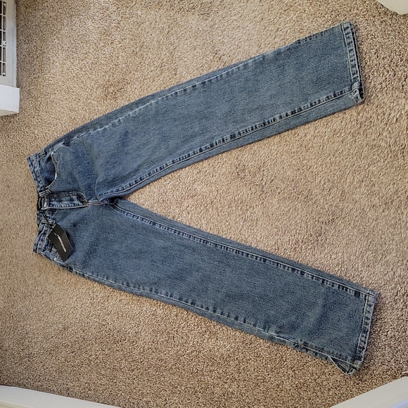 NWT PrettyLittleThing Vintage Wash Split Hem Jean - Picture 8 of 16